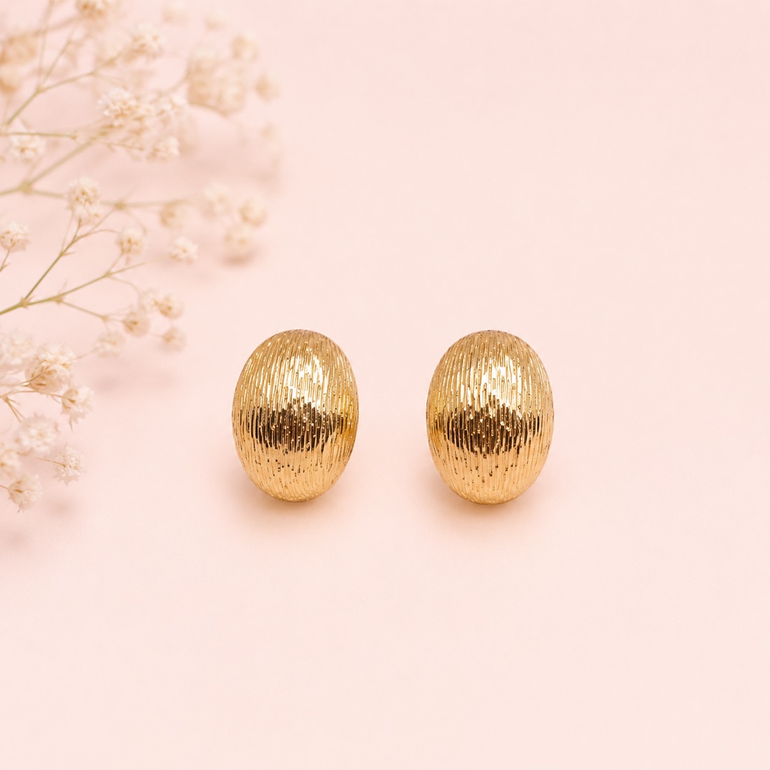 Aretes Domo · Baño de oro 18k · antialérgico
