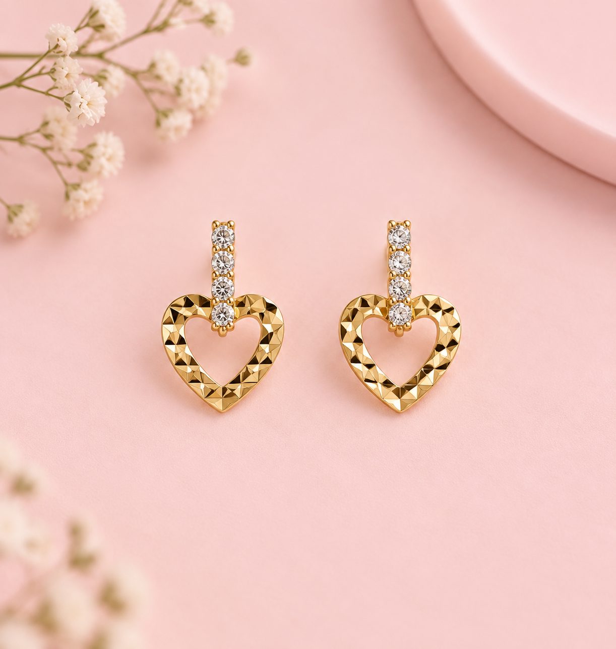 Argollas Amour · Cobre enchapado en oro de 18k
