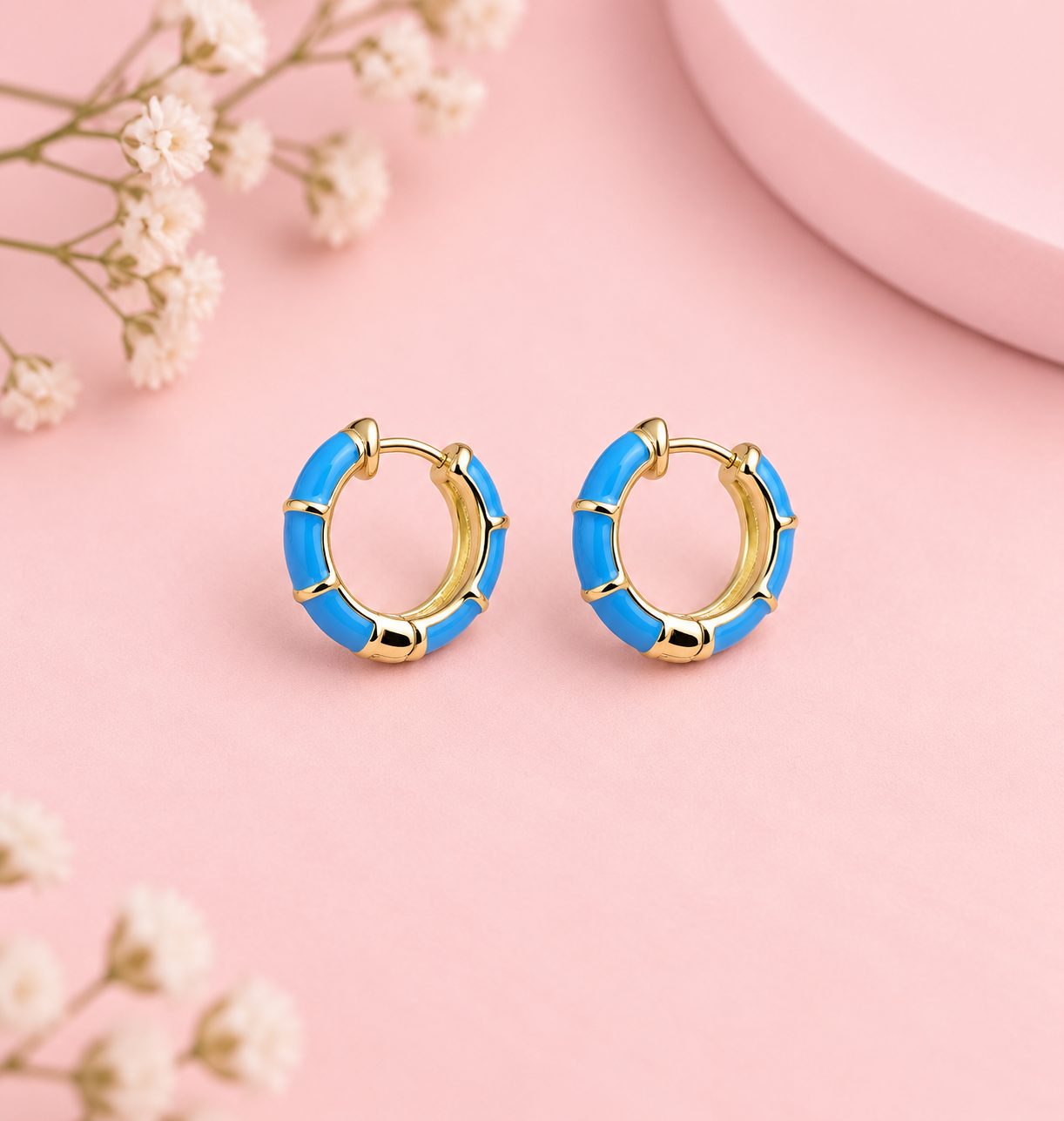 Argollas Azure · Cobre enchapado en oro de 18k