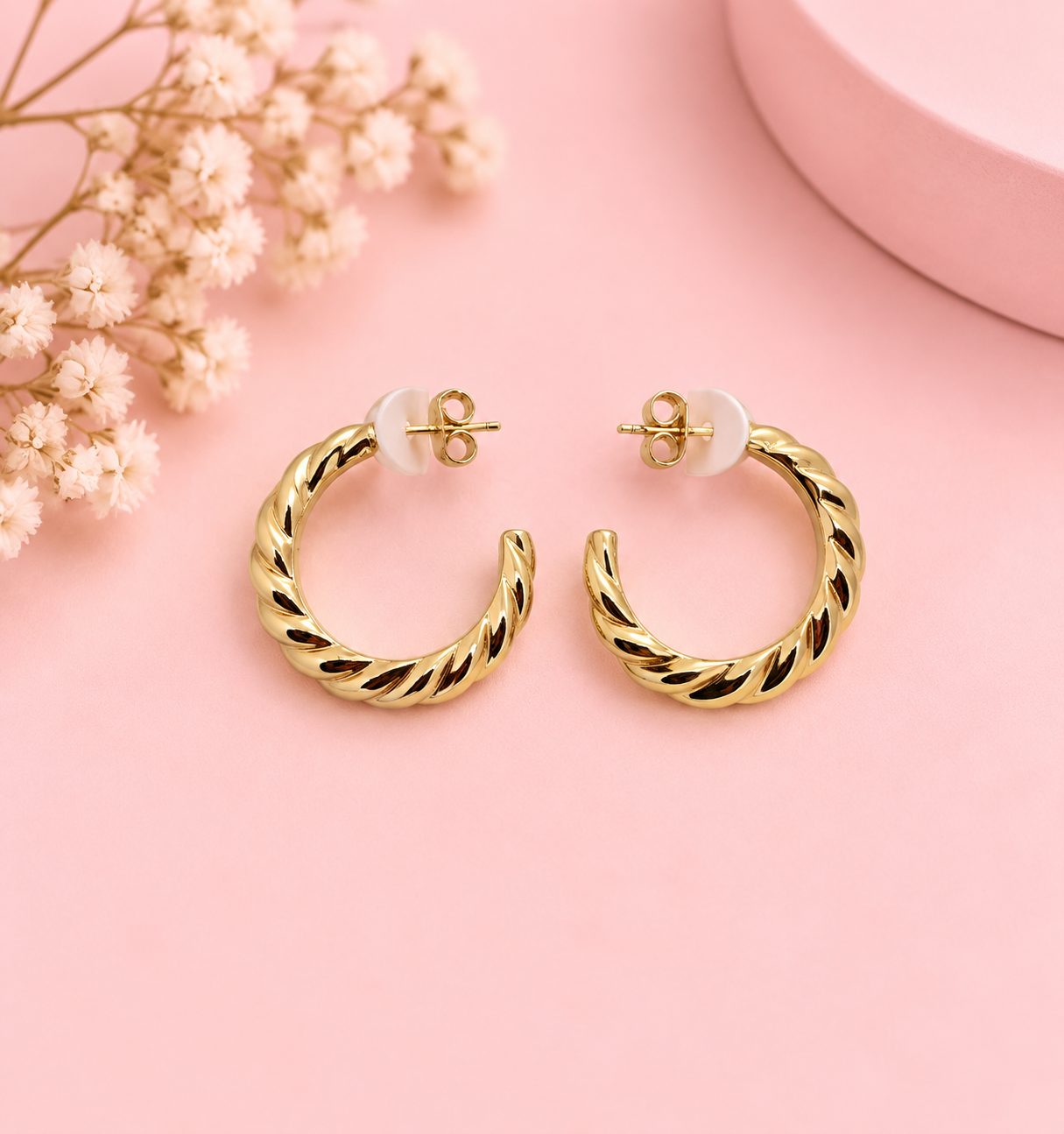 Argollas Camille · Cobre enchapado en oro de 18k 