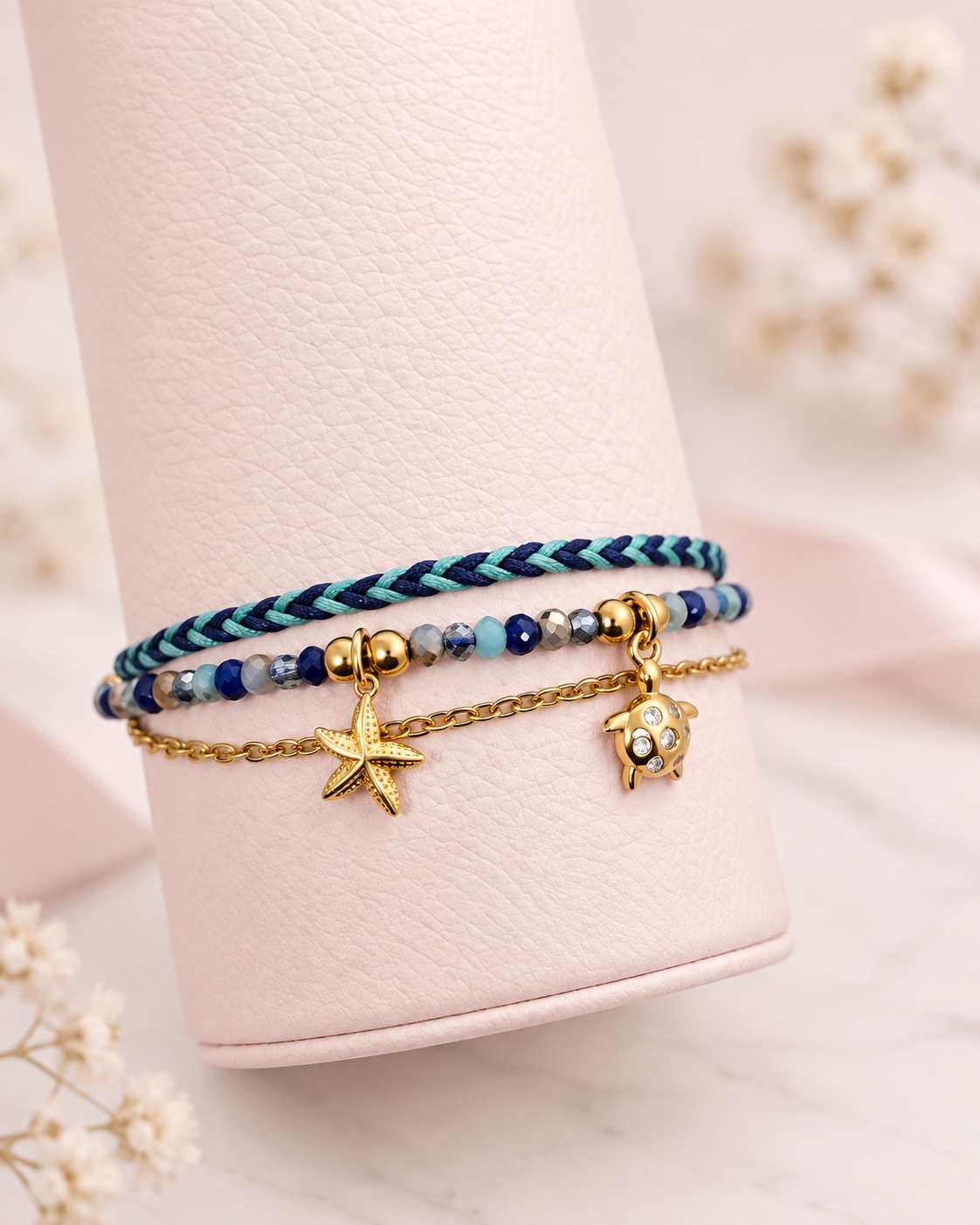 Pulsera Estrella y Tortuga · Hecho a mano